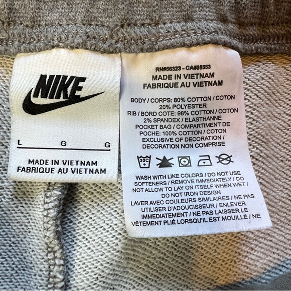 Nike Gray Sportswear Club French Terry Shorts Girls Large‎ - Picture 5 of 9